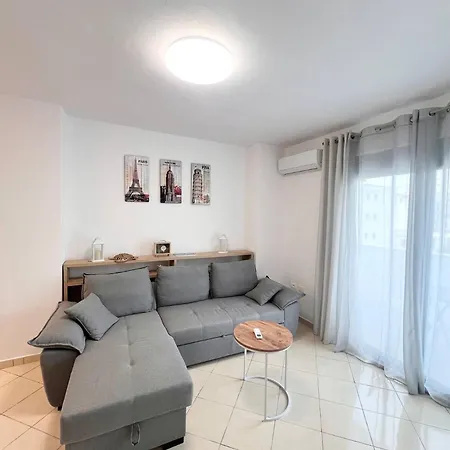 Urban Escape By Adriatic Living Apartment Durrës
