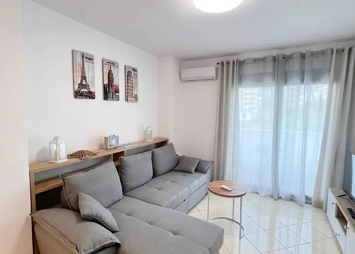 Urban Escape By Adriatic Living Appartement Durrës